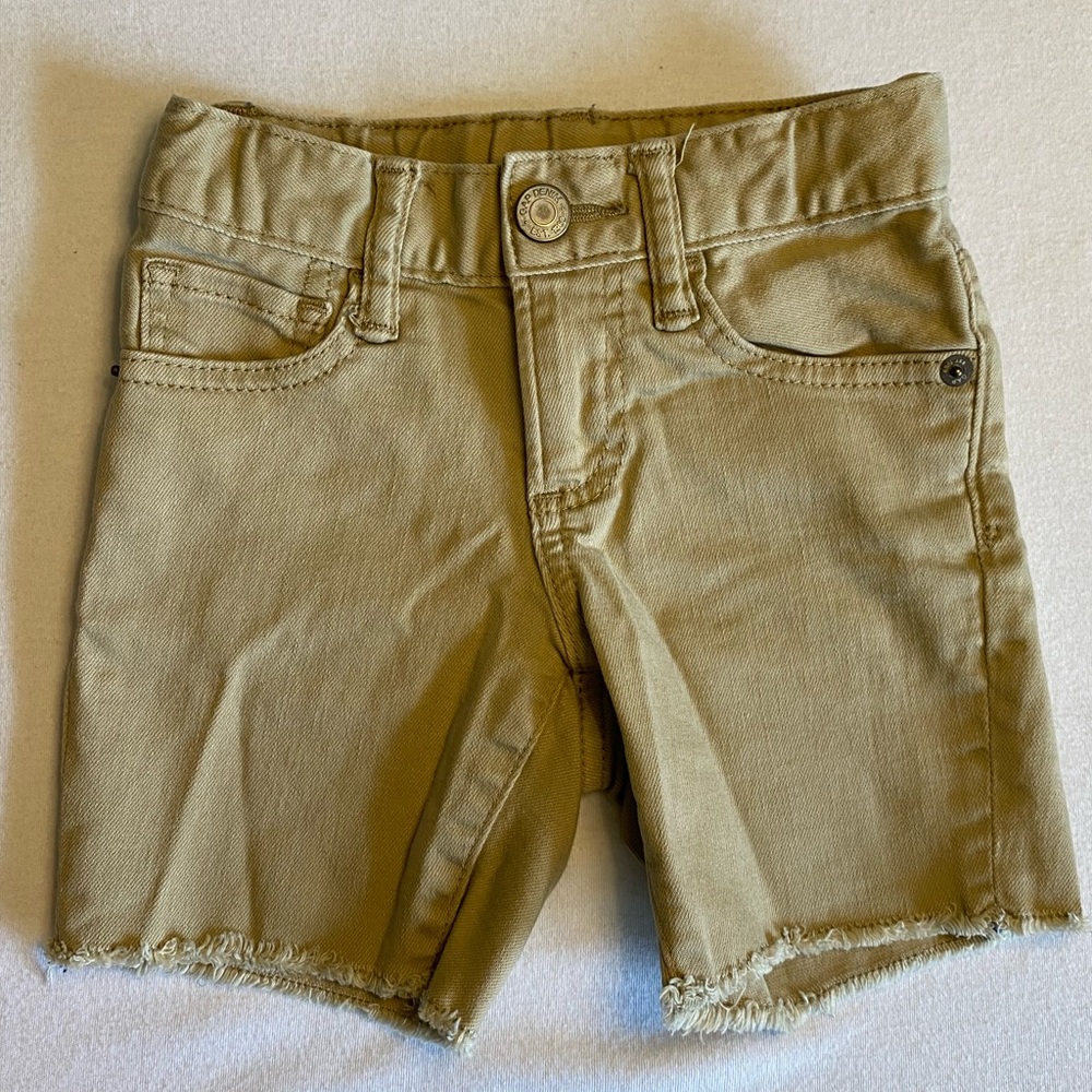Gap shorts